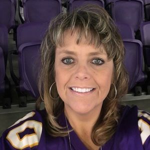 Meet your Posher, Brenda